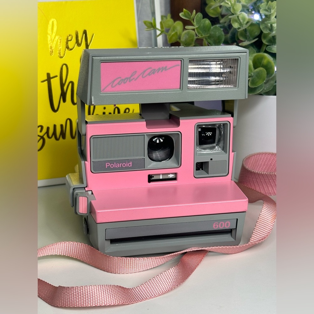 Rare 1980’s Vintage Polaroid Pink Cool Cam 600 Instant  with Original Camera Bag
